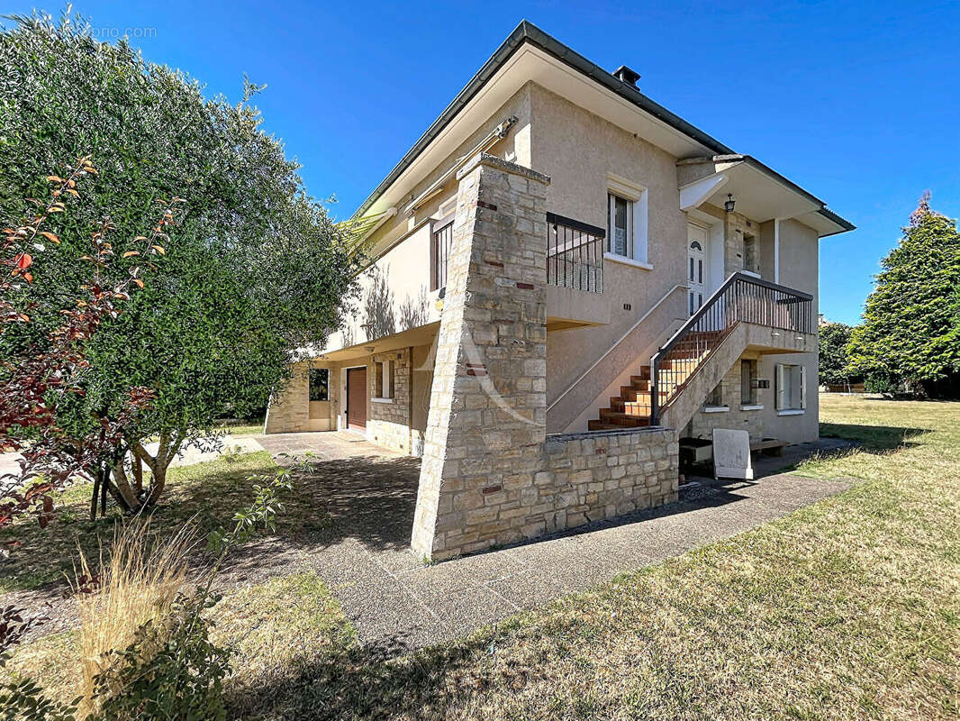 Jolie maison de 3 chambres avec ascenseur proche centre - photo 11