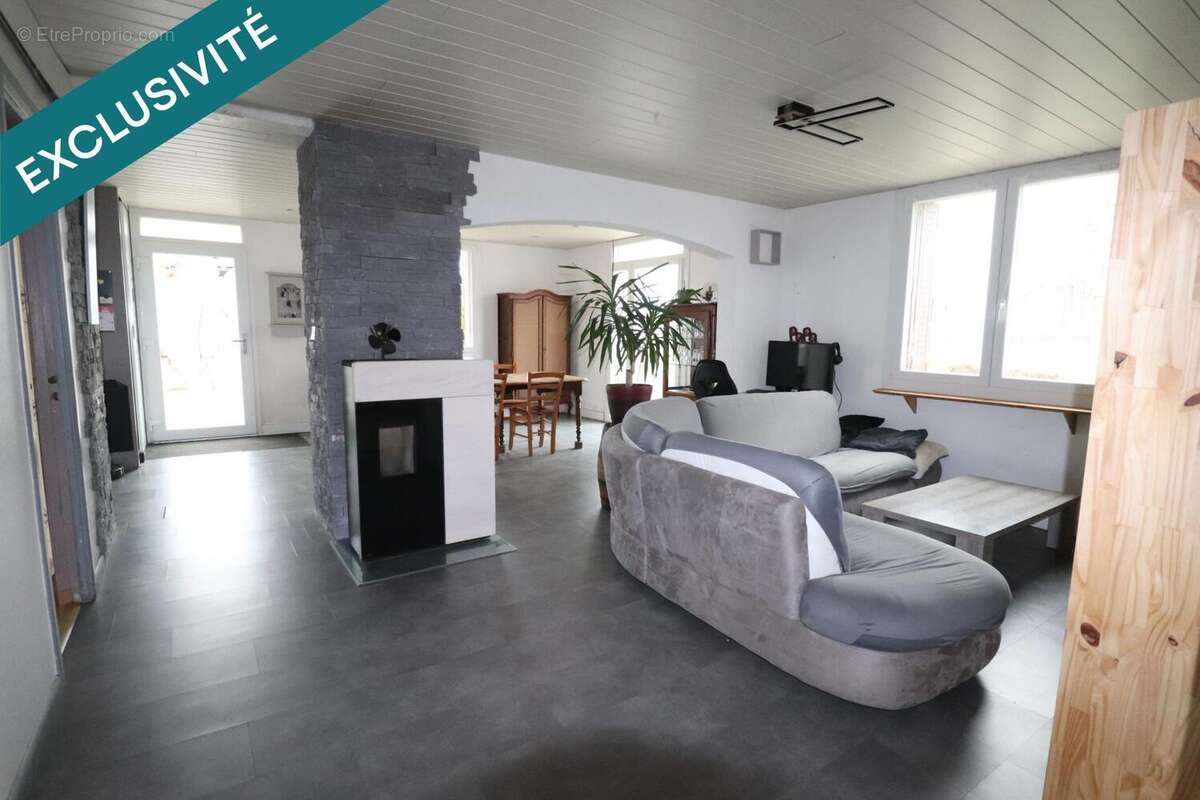 Photo 3 - Maison à PIERREFONTAINE-LES-VARANS