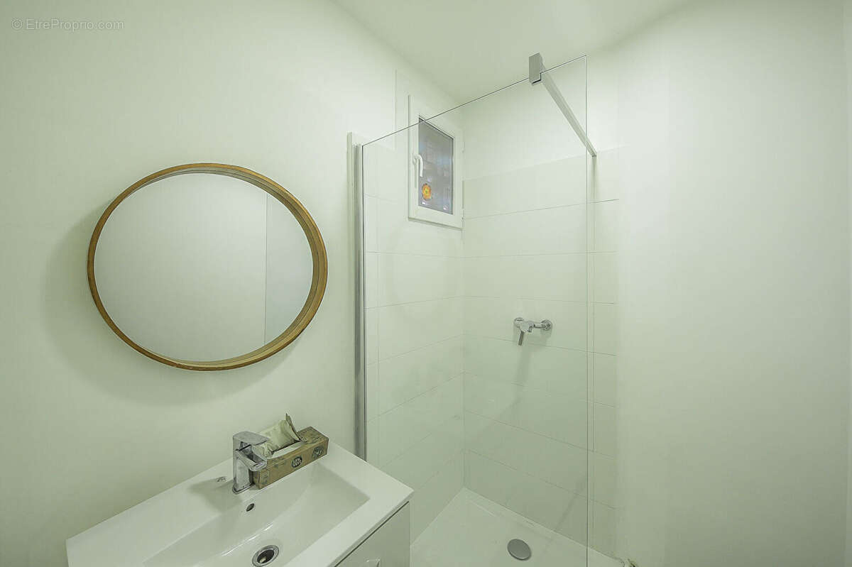 Commerce à SANTA-MARIA-DI-LOTA