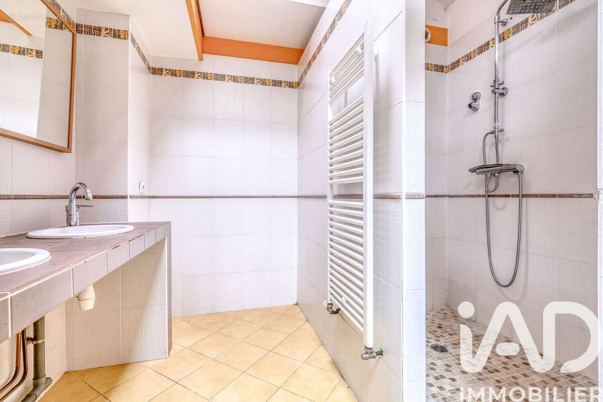 Photo 8 - Maison à CRECY-LA-CHAPELLE