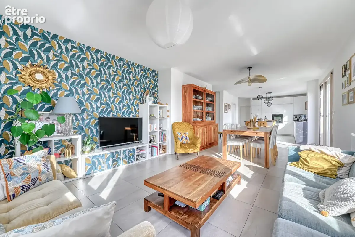 Duplex de 120.29 m2 avec terrasse - Monchat - photo 7