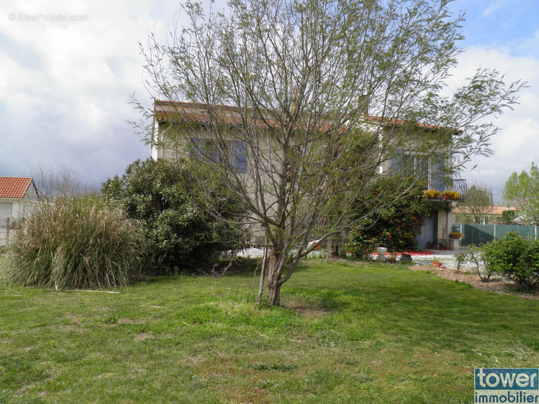 Maison à VIVIERS-LES-MONTAGNES