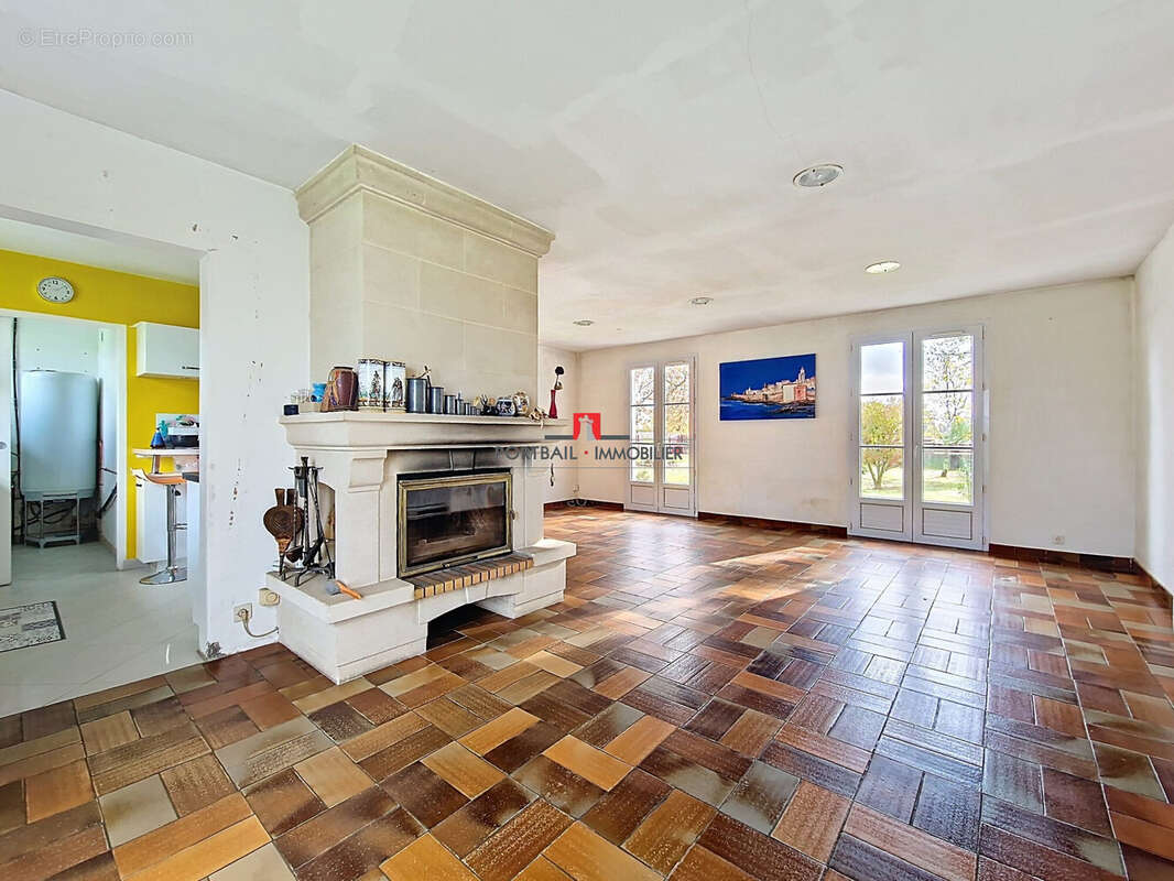 Maison à LA LANDE-DE-FRONSAC