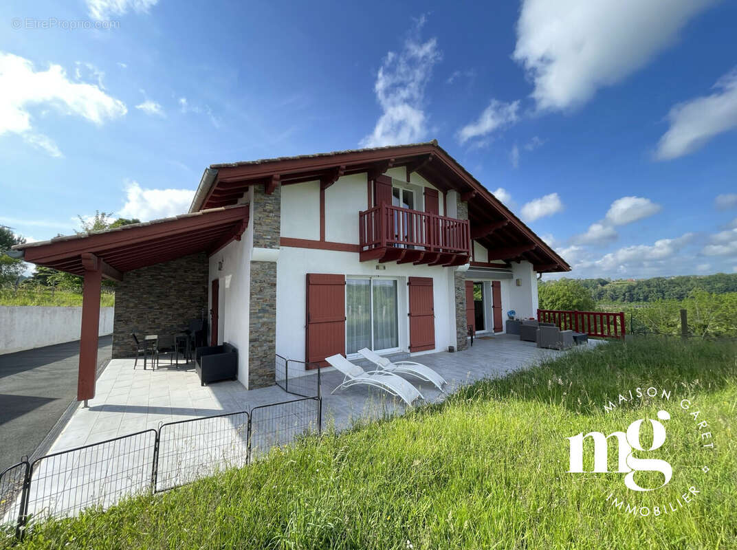 Maison 164 m² à Larressore  - photo 2