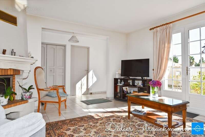 Maison à vendre 4 pièces SAINT VIVIEN (17) - photo 5