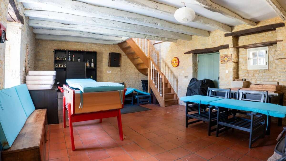 Maison à SALVIAC