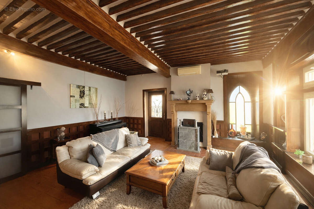 Maison à CONDRIEU