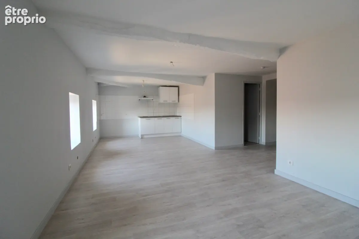 Sainte Livrade sur Lot, IMMEUBLE DE RAPPORT de 423 m2 habitables comprenant 7 lots d'habitation Rentabilité très bonne de 12,10  - photo 14