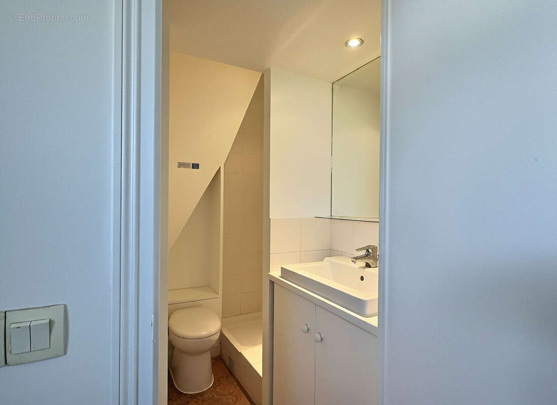 Paris 6e arrondissement - Quartier Saint-Sulpice- Studio de 16,74 m² - photo 5