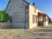 Maison à LES MOITIERS-D'ALLONNE