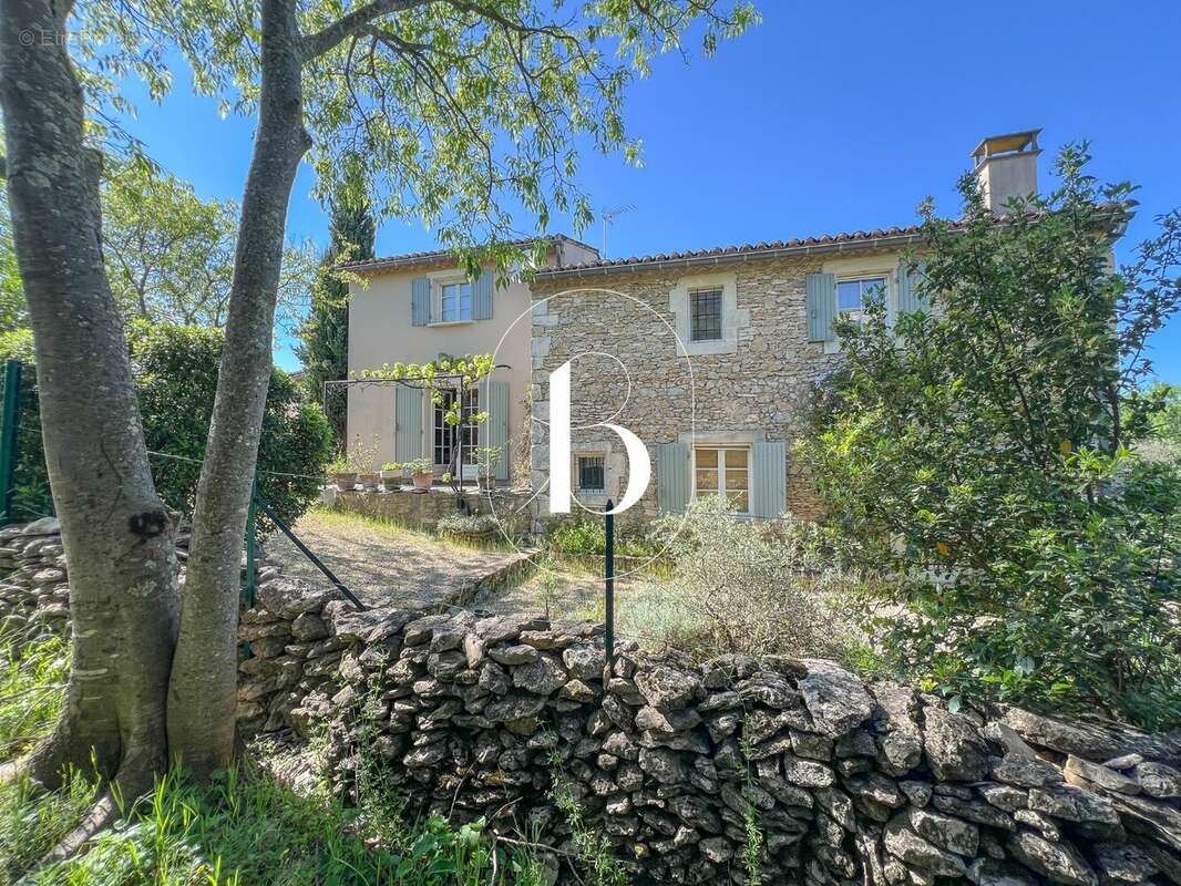 Maison à GOUDARGUES