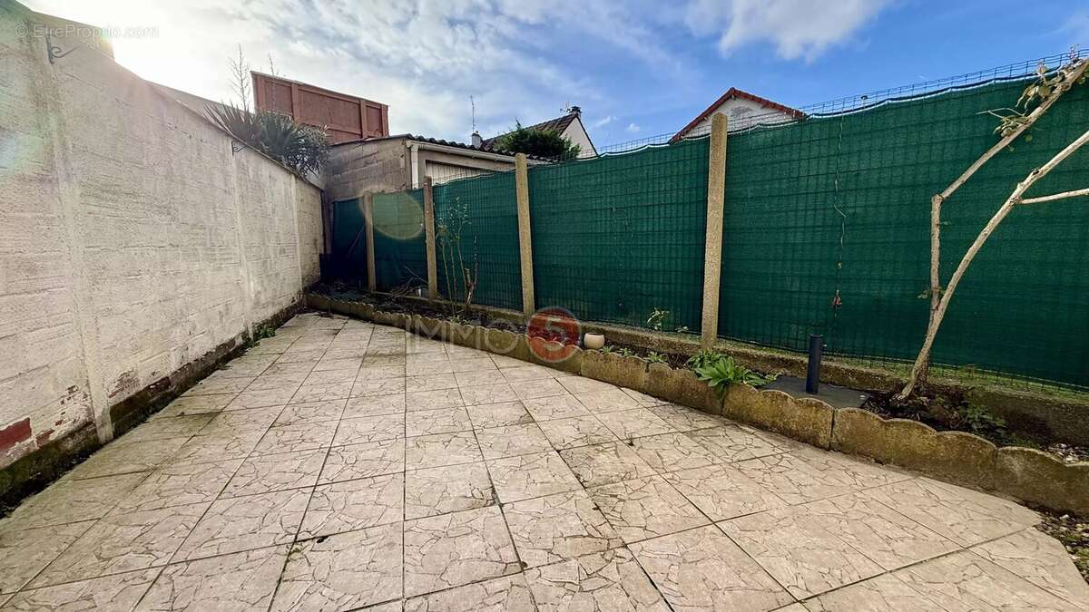 Maison à VILLEMOMBLE