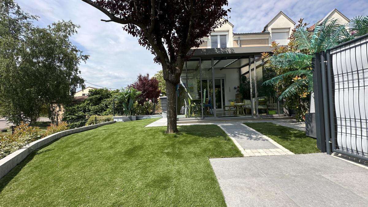 Appartement à HEILLECOURT