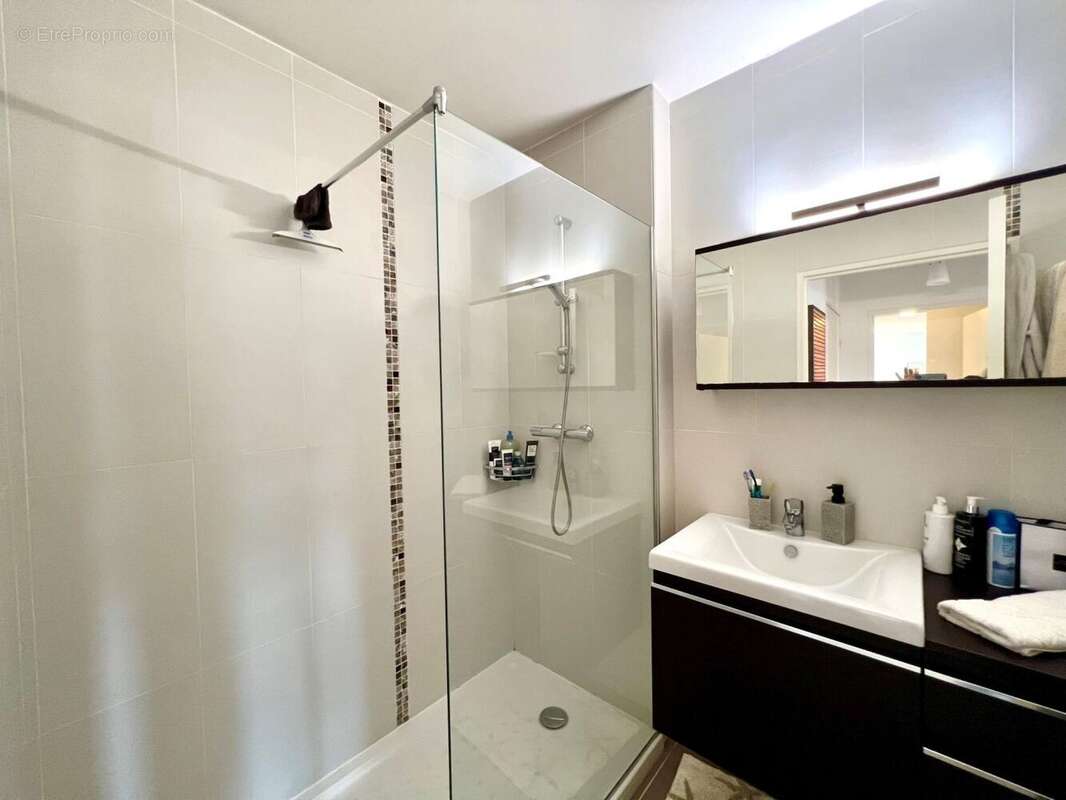 Appartement 62m² à ANTIBES - photo 4