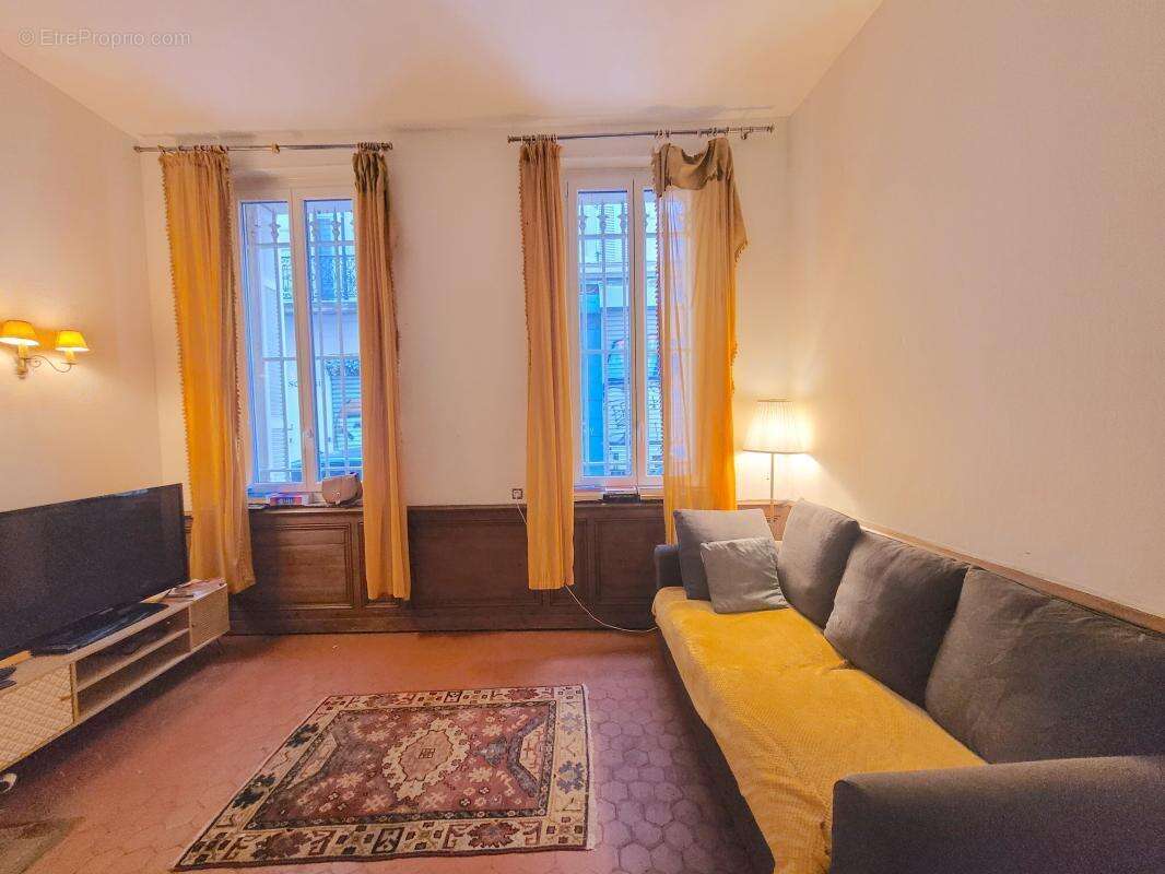 Appartement à MARSEILLE-6E