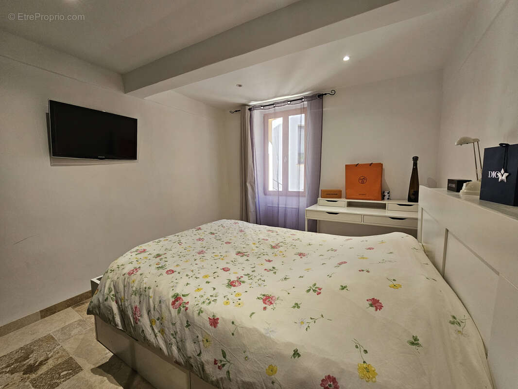 Maison à PLAN-DE-LA-TOUR