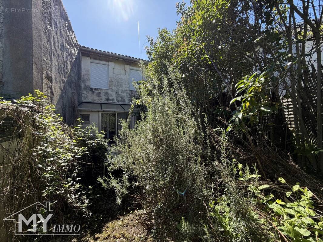 Maison à CASTILLON-LA-BATAILLE