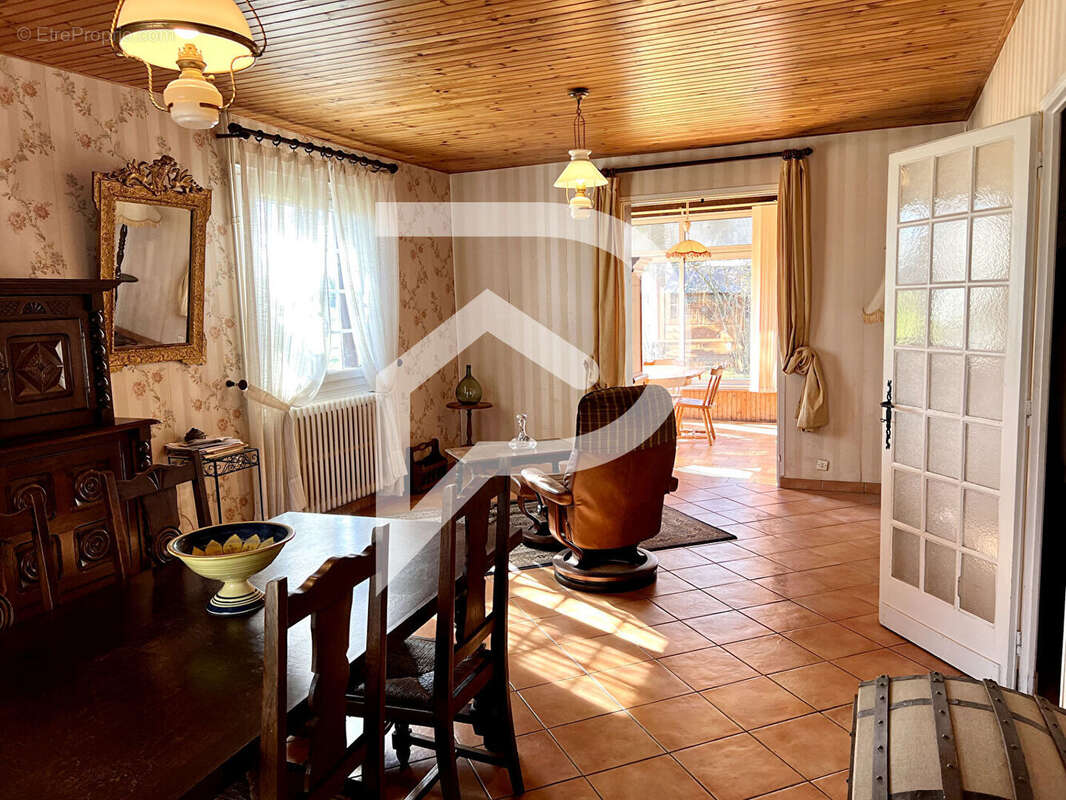 Maison à LAMONZIE-SAINT-MARTIN