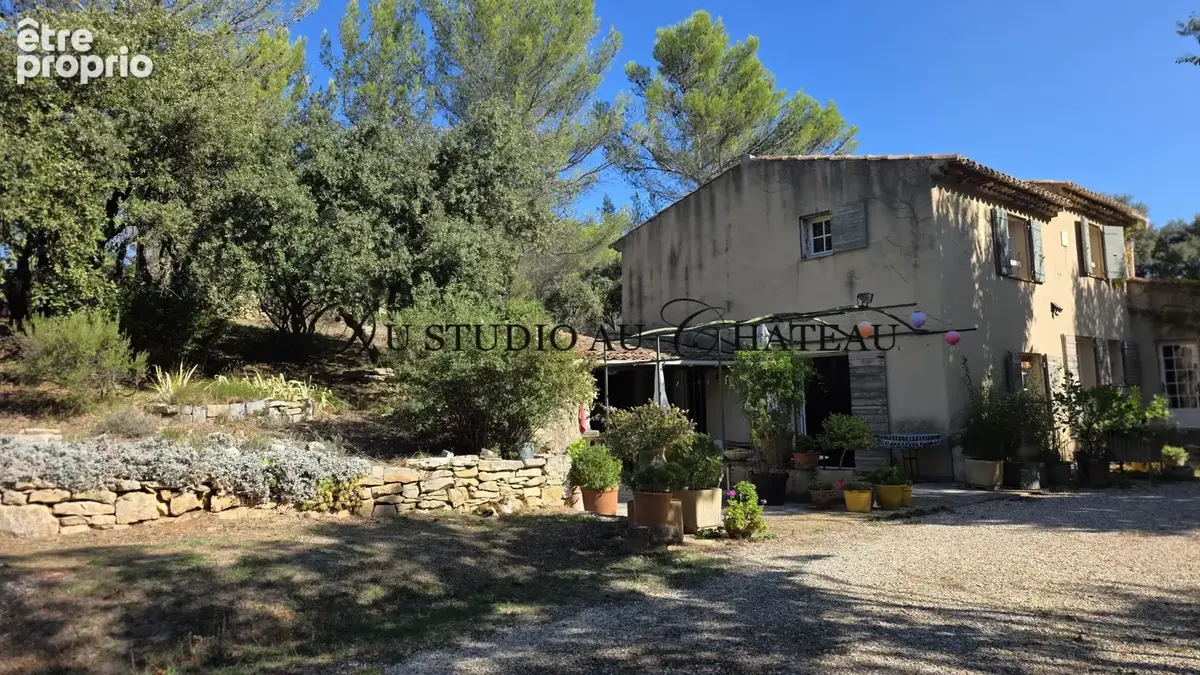 Aix en Provence, belle bastide traditionnelle avec garage sur  5000M2 sans vis-à-vis, la campagne à la ville - photo 3