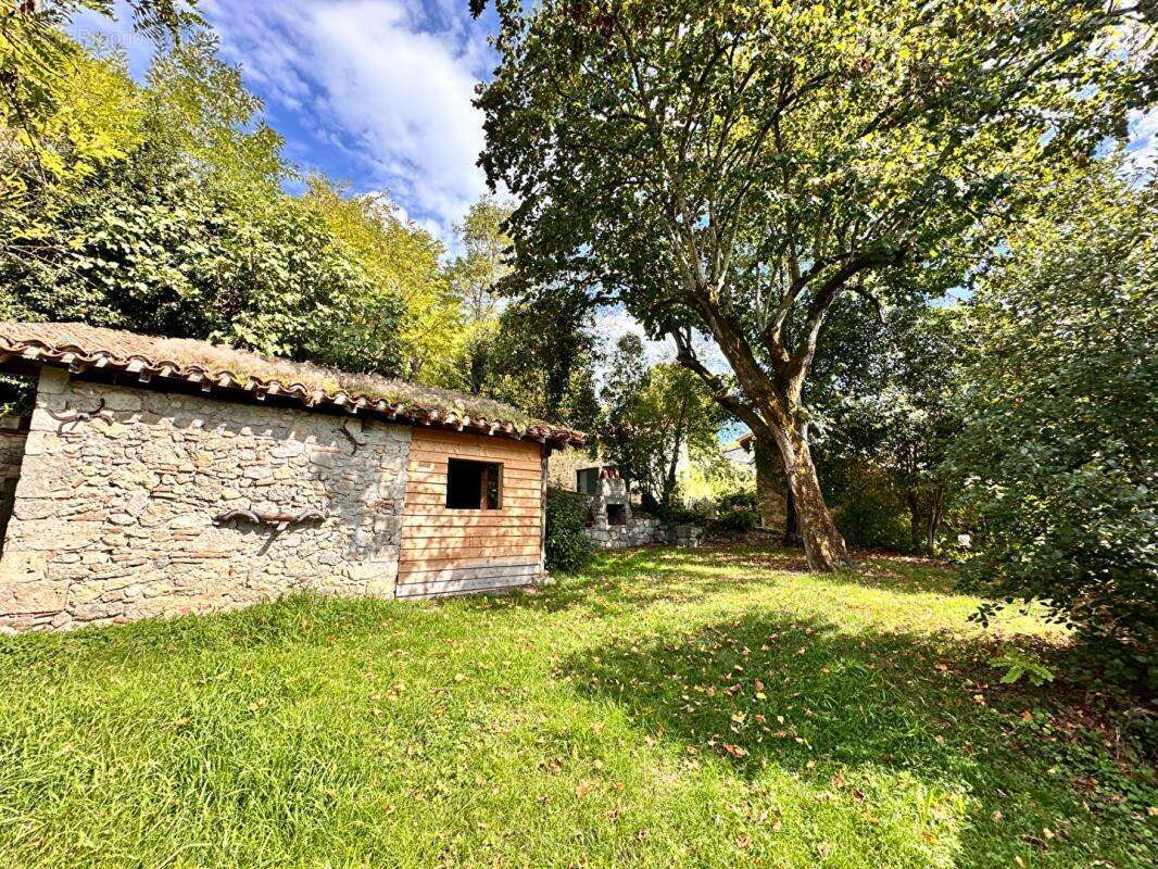 Maison à COLAYRAC-SAINT-CIRQ