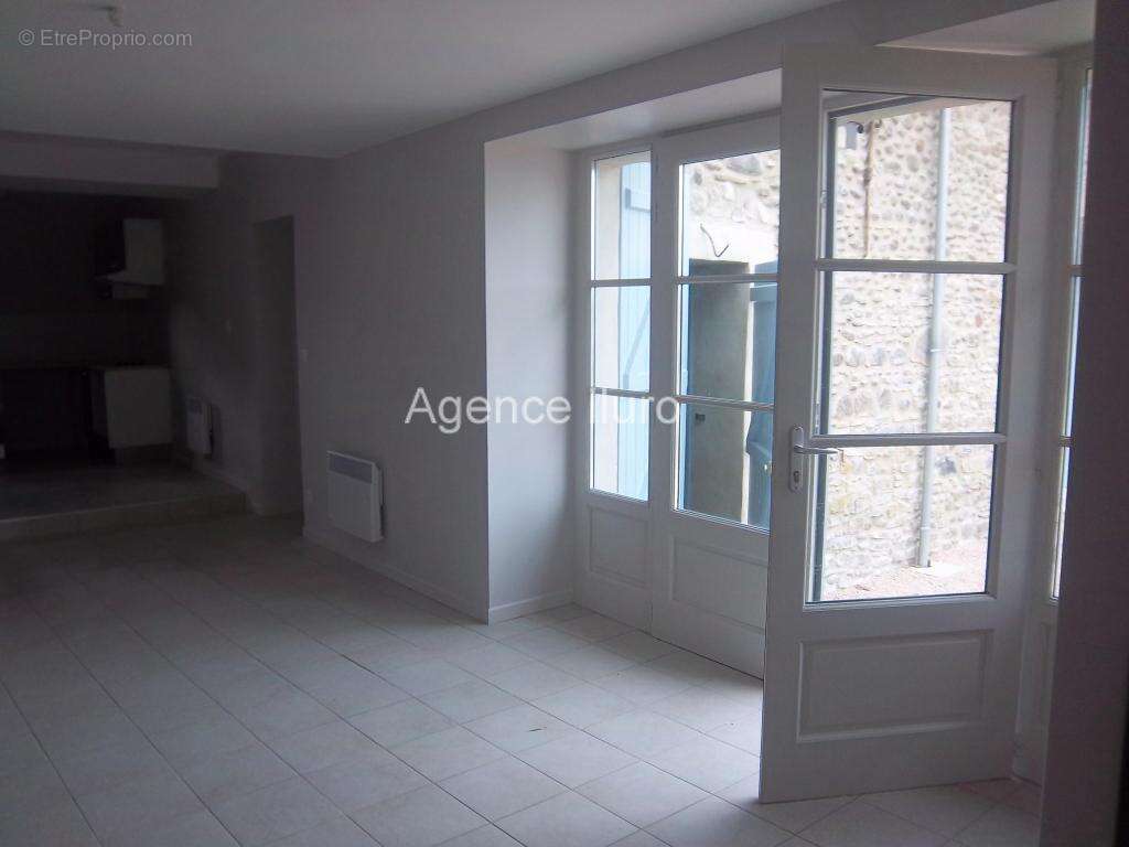 100_2470 - Appartement à OLORON-SAINTE-MARIE