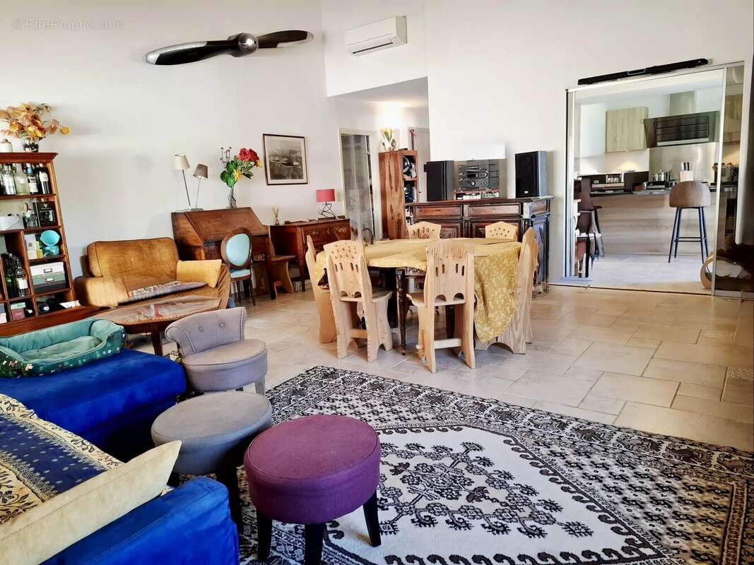 Maison à PEYMEINADE