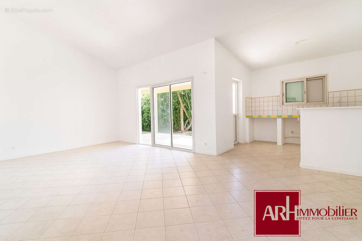 Maison à L&#039;ETANG-SALE