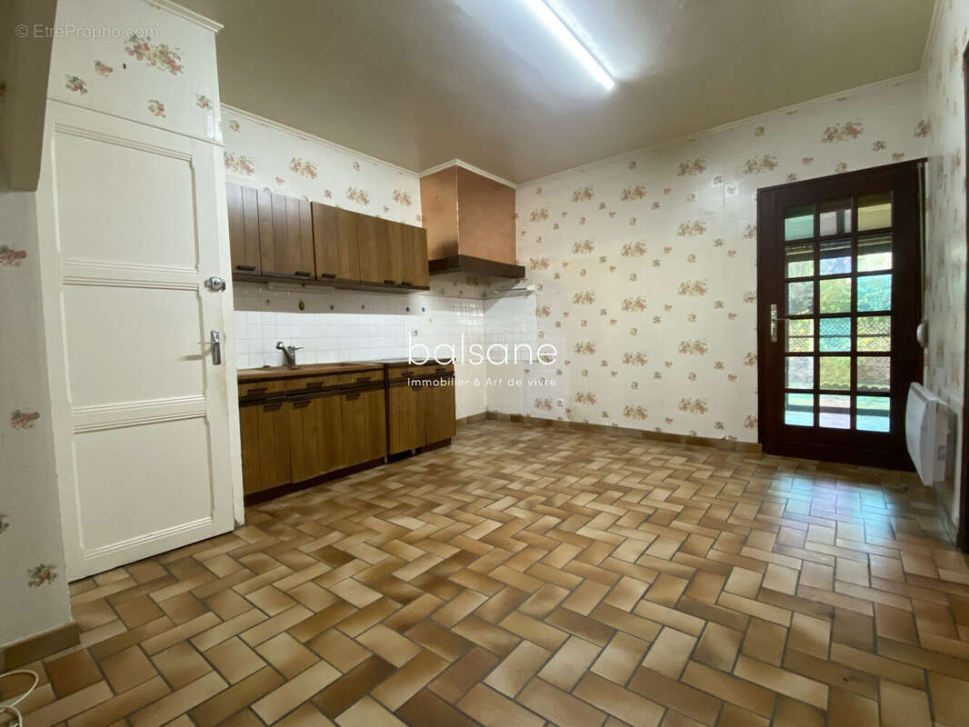 Maison à SAINT-PIERRE-DE-VARENGEVILLE