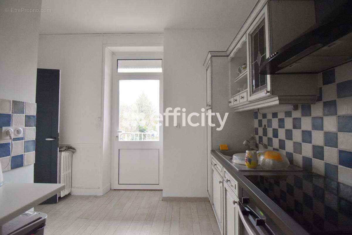 Appartement à MONTCEAU-LES-MINES
