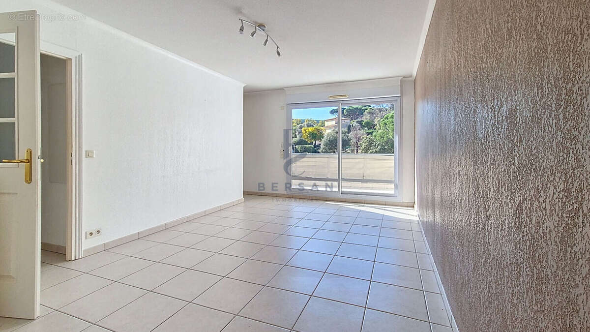 Appartement à FREJUS