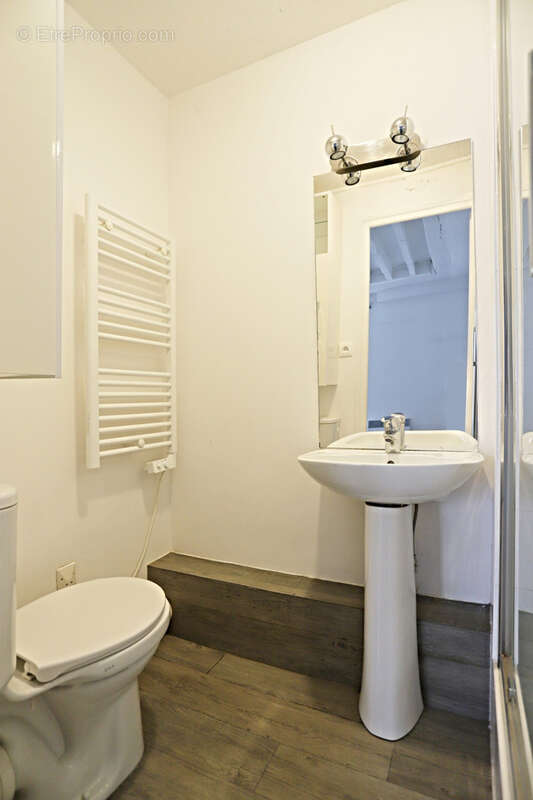 Appartement à PARIS-10E