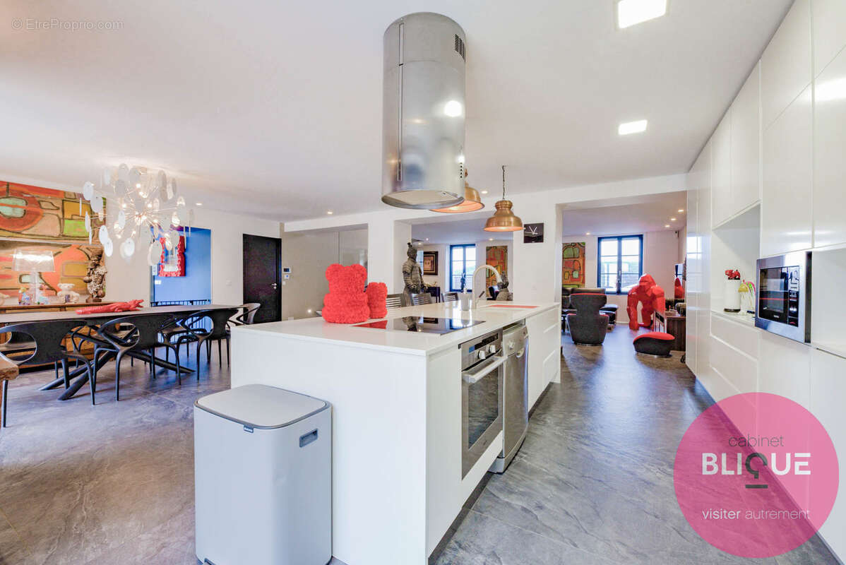 Maison à LAY-SAINT-CHRISTOPHE