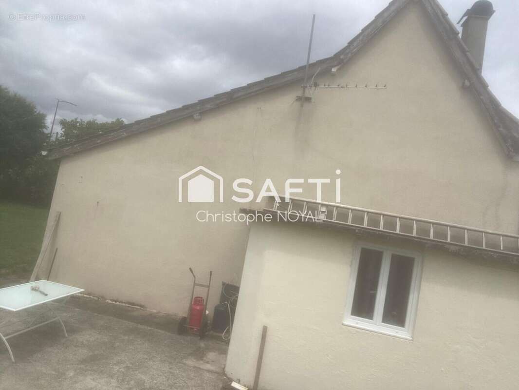 Maison 94 m² à Argagnon  - photo 5
