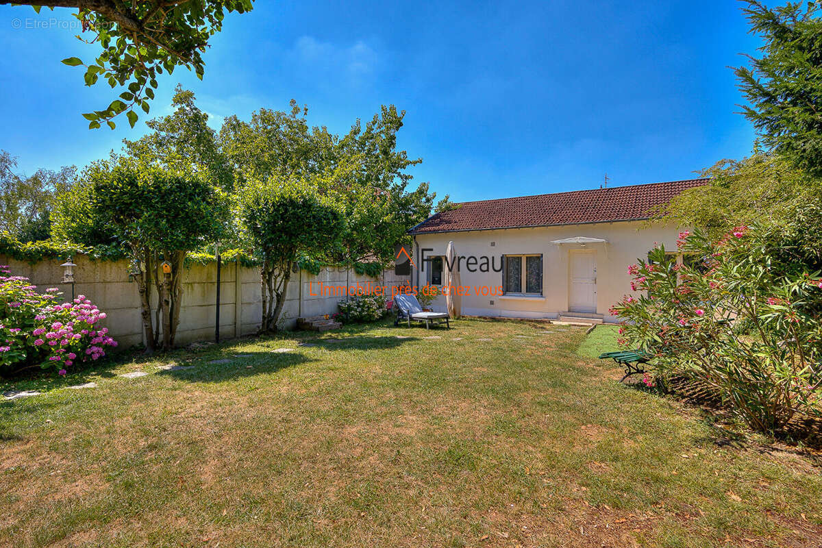 Maison à L&#039;HAY-LES-ROSES