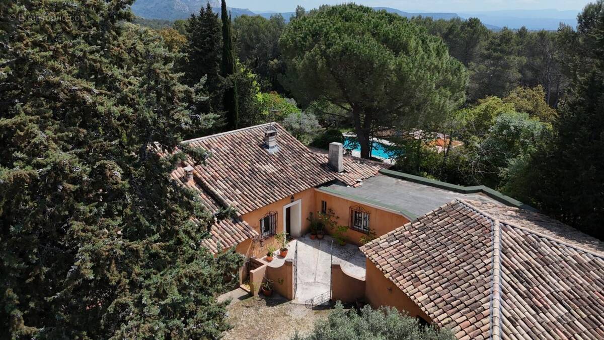 Maison à SAINT-MARC-JAUMEGARDE