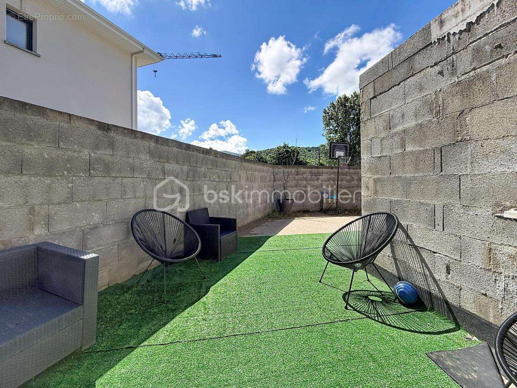 Appartement à BRIE-ET-ANGONNES