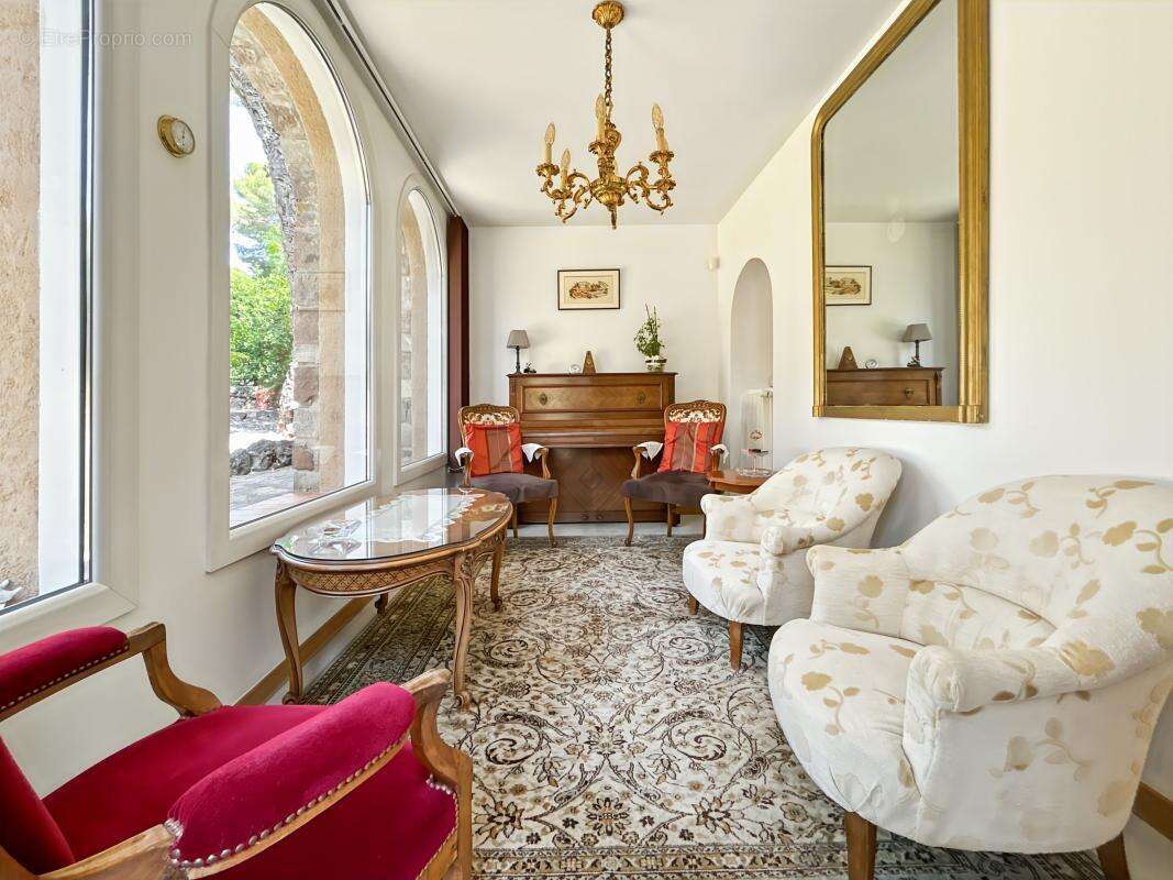 Maison à SAINT-RAPHAEL