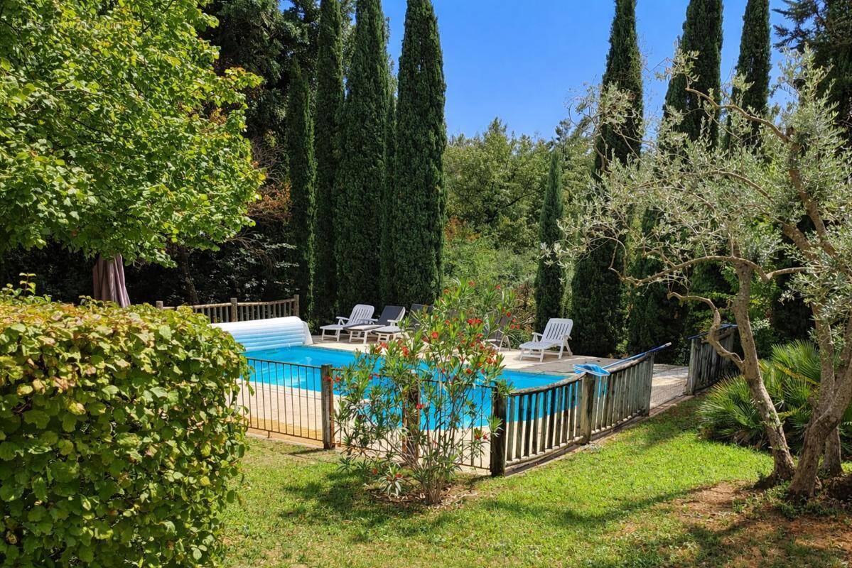 Maison à SAINT-MAXIMIN-LA-SAINTE-BAUME