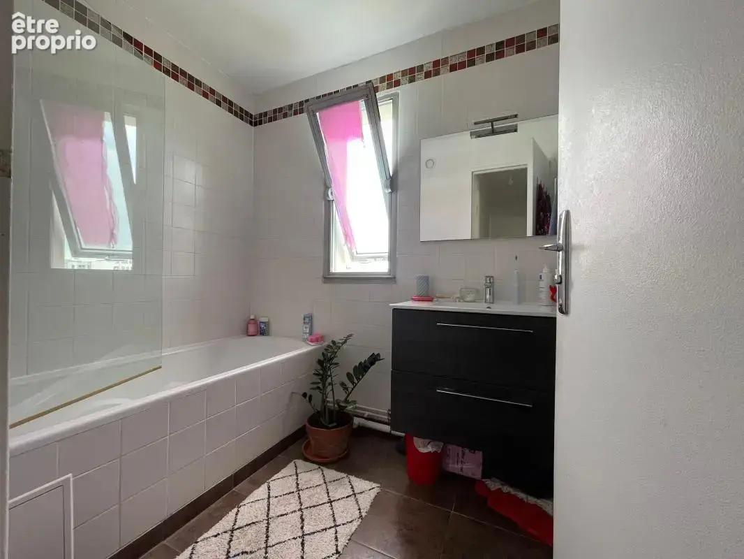 A vendre loué - 3 chambres en colocation - photo 8