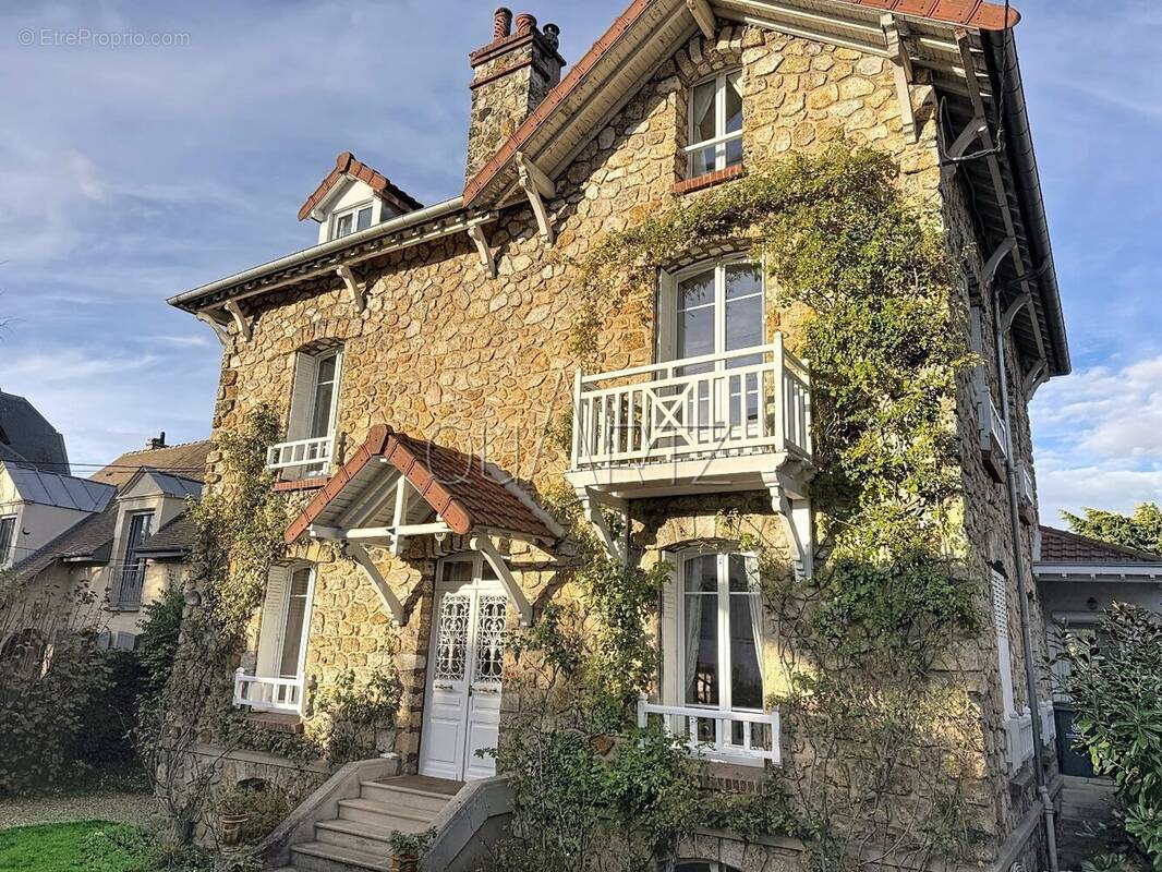 Maison à LE CHESNAY