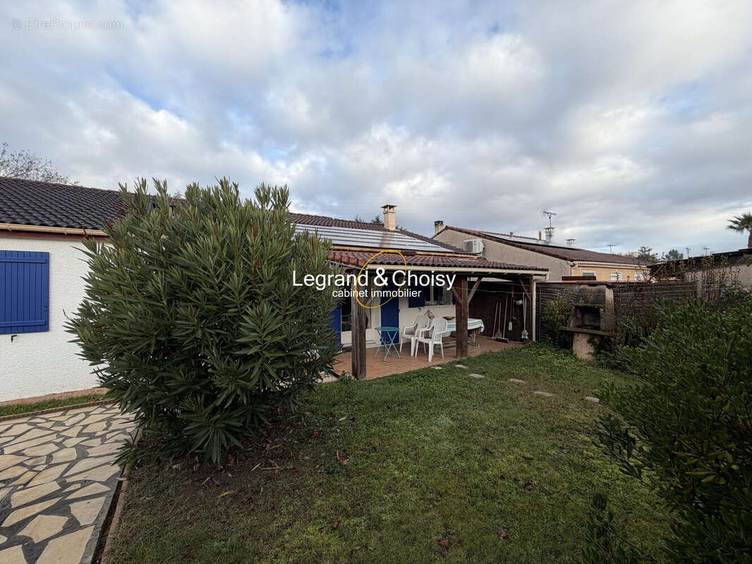 Maison à LE PASSAGE