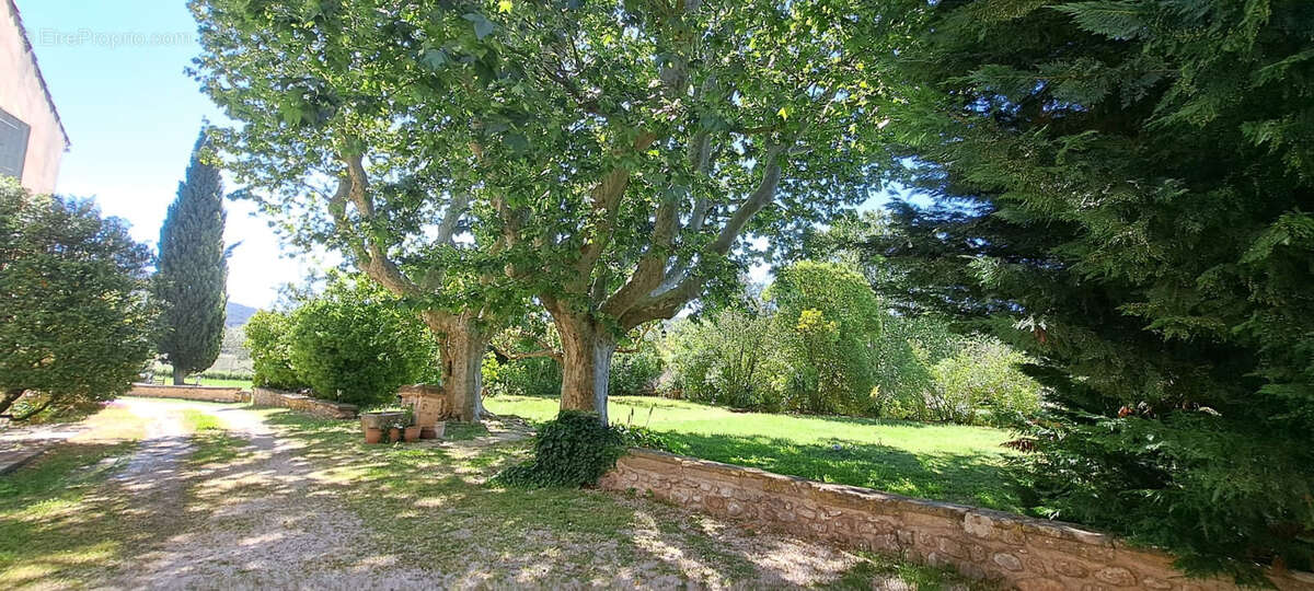 Appartement à LE THOLONET