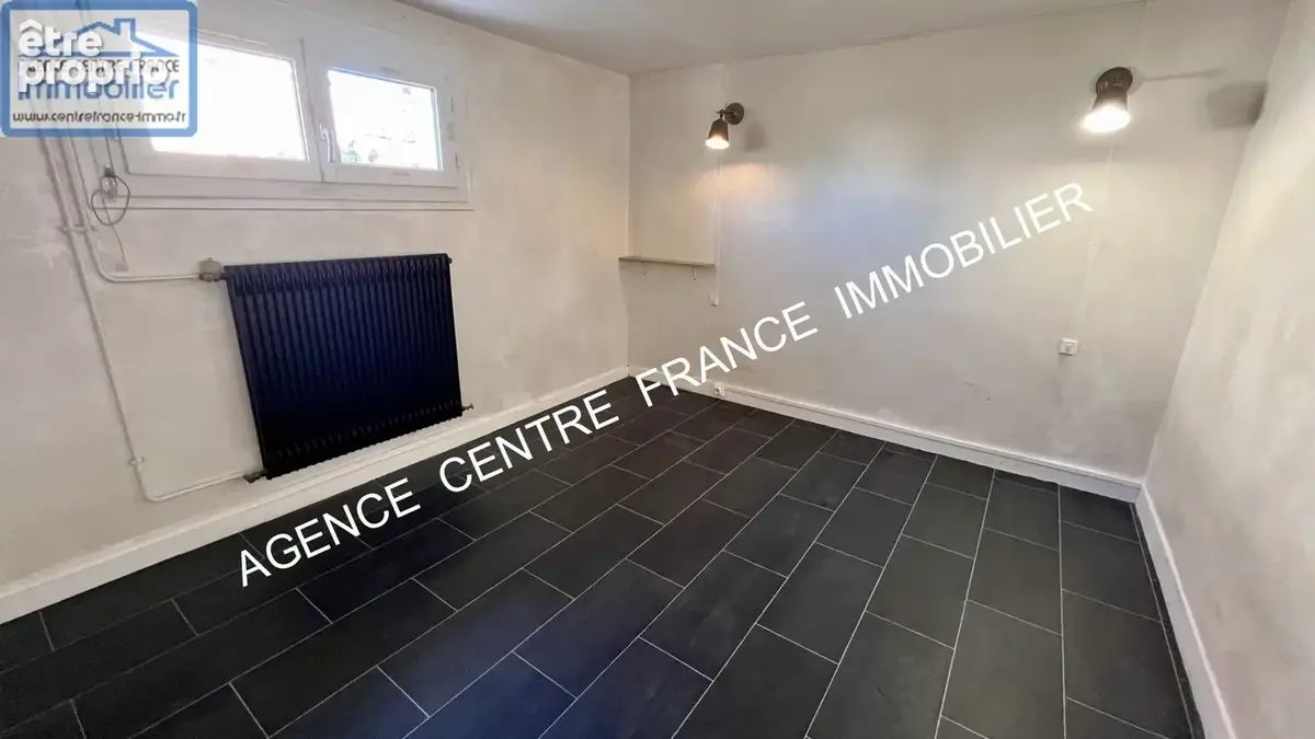EXCLUSIVITÉ à BOURGES. Maison individuelle de 3/4 pièces avec piscine et garage - photo 11