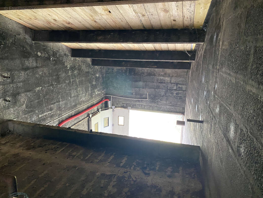 Parking à GROSBREUIL