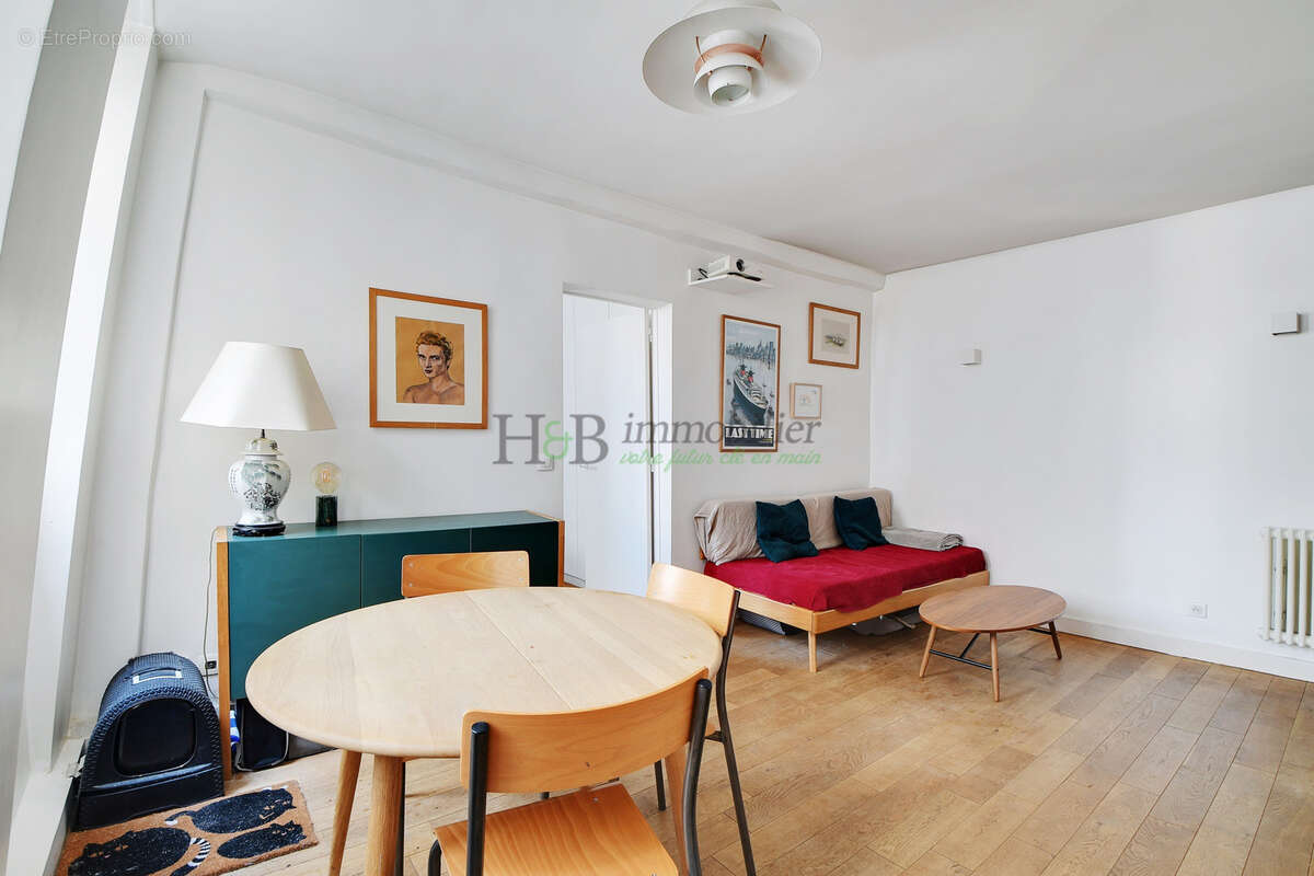 Appartement à PARIS-6E