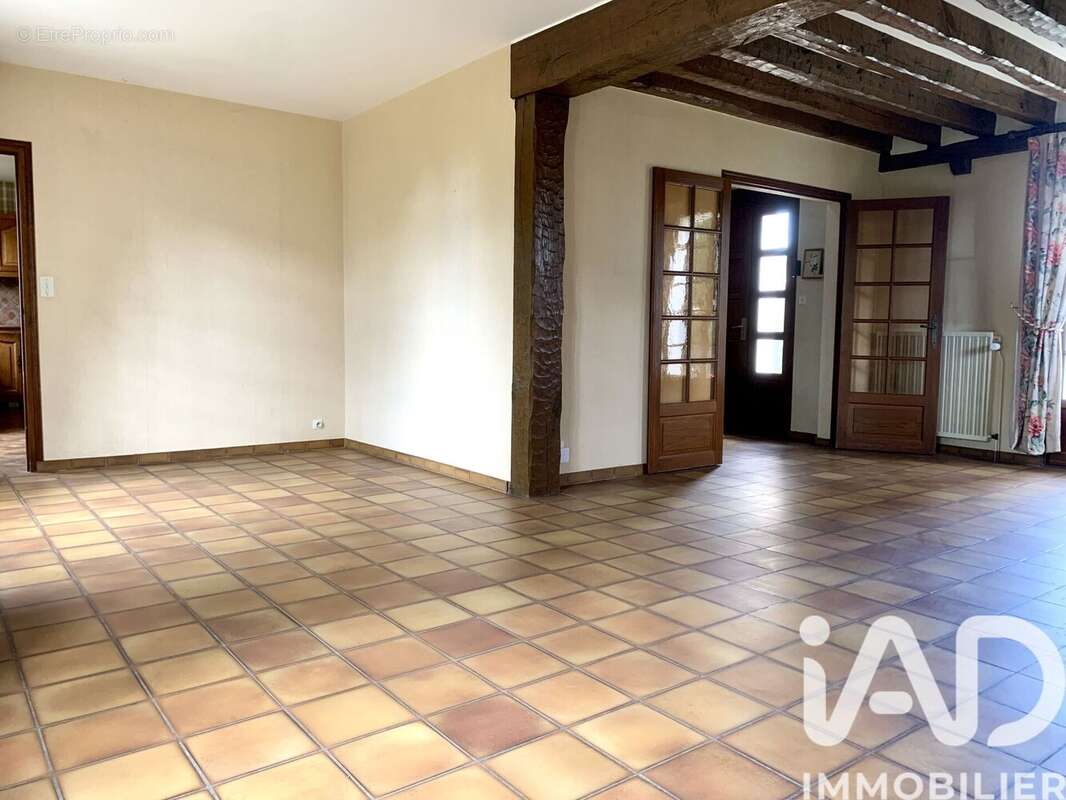Photo 5 - Maison à SAINT-PRYVE-SAINT-MESMIN