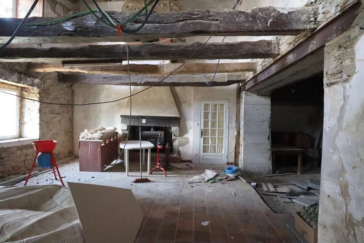 Maison à CARHAIX-PLOUGUER