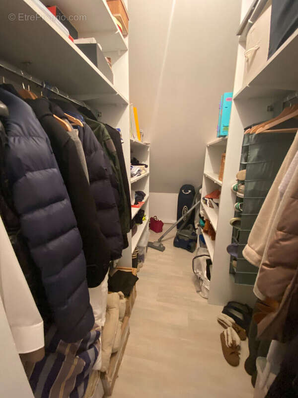 Maison à CONDE-SUR-HUISNE