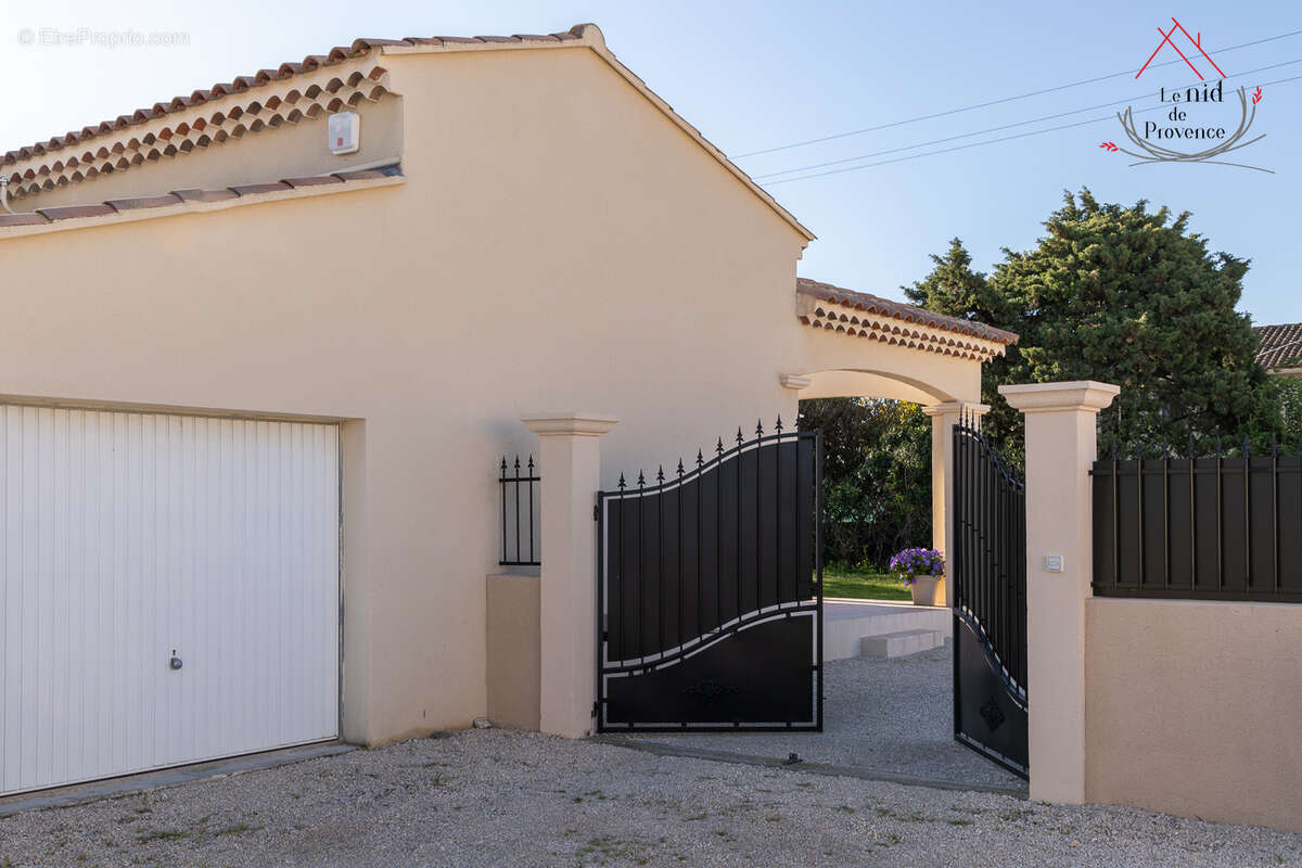 Maison à MAZAN