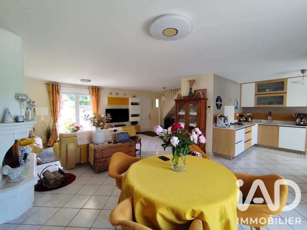 Photo 4 - Maison à FONTENAY-TRESIGNY